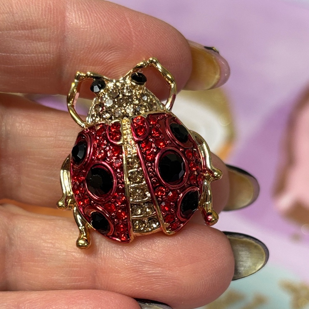 Ladybug🐞Rhinestone Brooch 🆕 - Picture 3 of 3